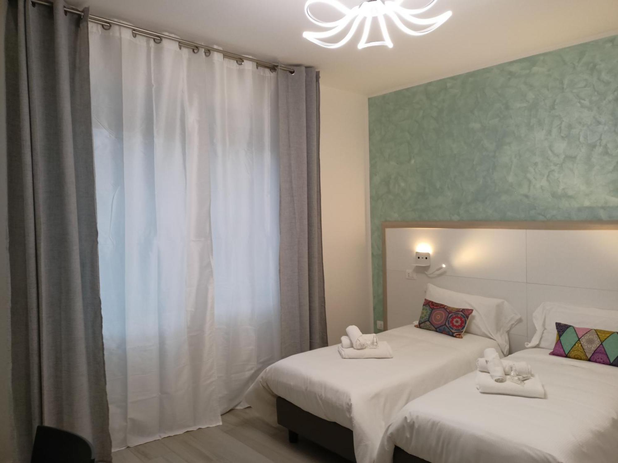 La Dea Rooms Ferrara Exterior photo